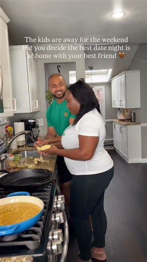 My only advice is don’t let the meal be so good it starts tasting like baby shower meatballs in about 32 weeks 🤣 Ya feel me? Sometimes the perfect date night is at right at home. We get so tempted to hit the town when the kids are away for the weekend, but honestly, sometimes we just want REST! I started an Instacart order from Stew Leonard’s so we didn’t have to leave & that freed up time for us to have a chaotic date night uninterrupted! | The Cooking Nurse