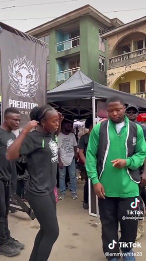 emmy White (@emmywhitefx)’s videos with original sound - emmy White