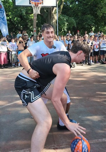 Italian 7’3 GIANT - NBA DRAFT PROSPECT Is the 1v1 Cheat Code…#basketball #streetball #mattkiatipis