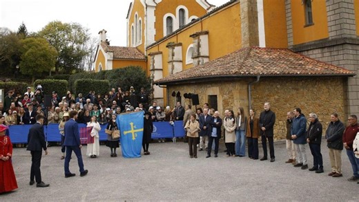 La Familia Real se parte de risa con les Comedies de Valdesoto: '¡Hasta Rufián, el de Esquerra, se haría monárquico con nosotros!'
