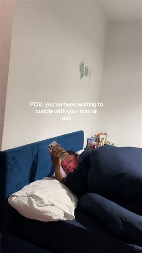 I love it when he put me in a headlock my favourite place to be 😂💪🏾🥹#viral #fyp #deeanddre #cuddle