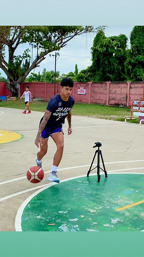 387K views · 6.1K reactions | Daily work #dailygrindit #dailyworkout #basketballtraining #basketball #ballislife #likethat #thingofbeauty #dangertwins #reelsviral #reelsfb #sportsreels #fyp #foryou #coach #hooper #skillstraining #skills | Daily Grind I.T StayConnected | Facebook