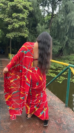 Prem Amar model priya @highlight Facebook | Esha Gupta