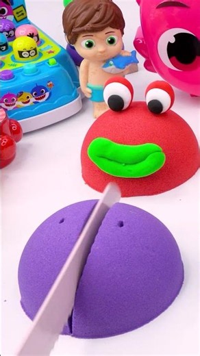 Kinetic Sand Rainbow Frog Face Cutting ASMR 🐸🌈
