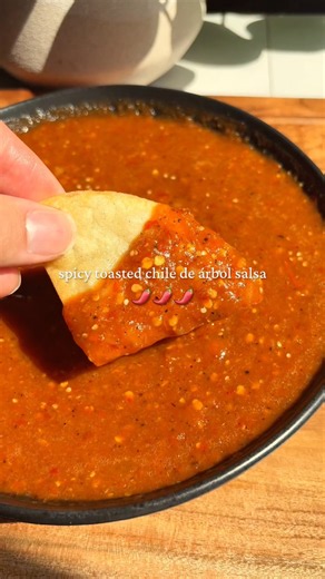 🌶️ bold & spicy chile de árbol salsa ✨ recipe in description!