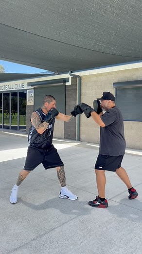 Learning that peekaboo style 🥊 | The Bro Jaymuk