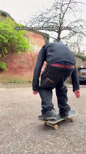 Red Salamander jeans #skate #fashion