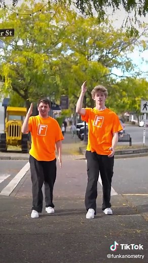 Ghost Busters @Ghostbusters 👻 HAPPY HALLOWEEN 🎃#ghostbusters #ghostbustersdance #funkanometry #halloween #halloweendance #halloween2022 • WE DO NOT OWN THE RIGHTS TO THIS SONG *no copyright infringement intended, for artistic purposes only*