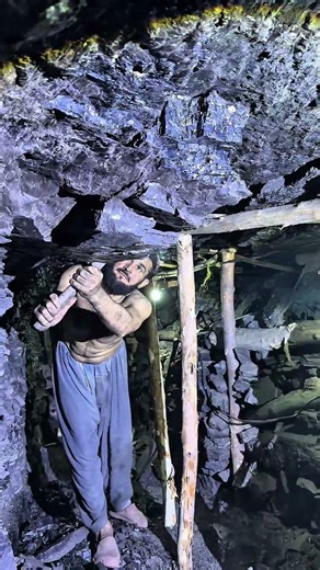 What Happens 5,000 Feet Underground? Black Diamond Mine Tunnel Tour #diamondminer #mining