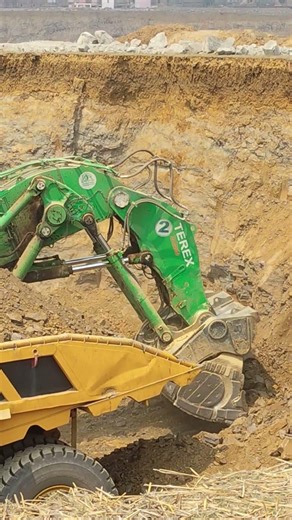terex loader with shovel #heavyequipment #bachoeloader #excavator