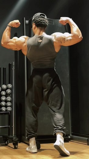 Bodybuilding Poses for Muscle Definition and Strength