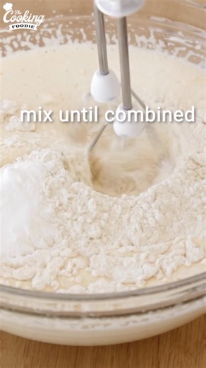 Quick and easy maple cake 🍁 | The Cooking Foodie