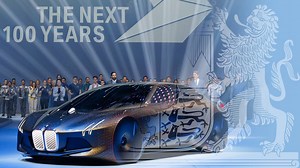 100 Jahre BMW Group. Das sind 100 Jahre bayerische Erfolgsgeschichte! Ministerpräsident Seehofer: „BMW ist ein Weltkonzern mit bayerischer Seele. Innovativ, kreativ, nachhaltig und damit weitsichtig stellt BMW die Weichen von Bayern aus in Richtung Zukunft.“ Mehr im Video: | Bayern.de