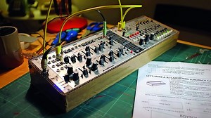 How to build your own cardboard Eurorack modular case
