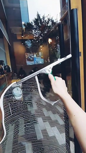 Dad is cleaning the windows with a super cool gadget — and it’s making the whole house shine!  Even his kid is amazed, and Mom will definitely say thank you today!  Watch this fun and satisfying video till the end. Don’t forget to  like,  comment, and  share with your friends! Follow our page for more fun family moments and cool hacks! ❤️ #CleaningHack #FamilyFun #ViralVideo #DadLife #AmazingGadget #WindowCleaning #FunnyReel #HomeHacks | Rõfîkūl Islam | Facebook