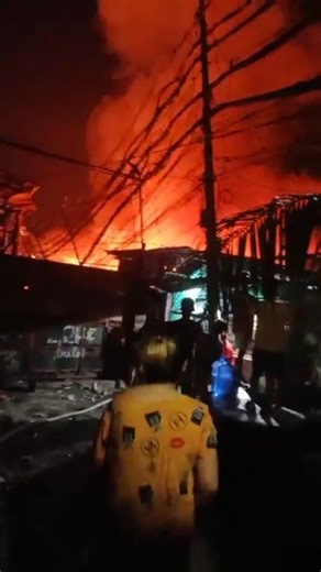 🚨 FIRE ALARM ❗️December 9 2025 📍LOCATION: Tagunol Barangay Cogon Pardo Cebu City. Involved Residential 3rd alarm as per BFP Cebu City #zerothreetwobumbero #Txtfirephilippines #FireAlert #Firealarm #Residentialfire #Commercialfire #FireAlertPH #Firealarmph #AlarmaPilipinas #FireandRescuePH #fyp | 032 Bumbero