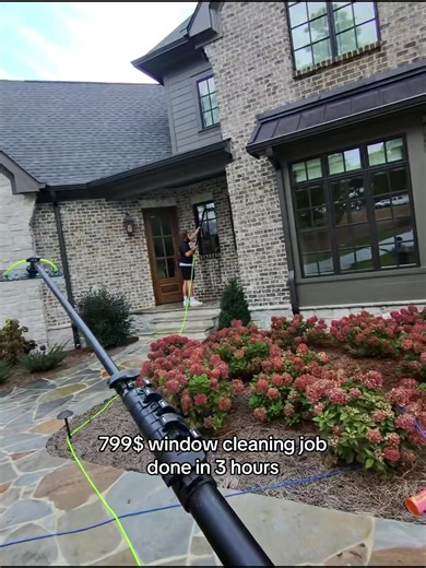 Gutter Cleaning and Window Washing for Luxury Homes