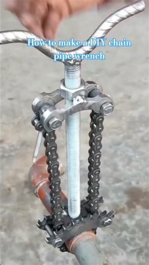 How to make a DIY chain pipe wrench