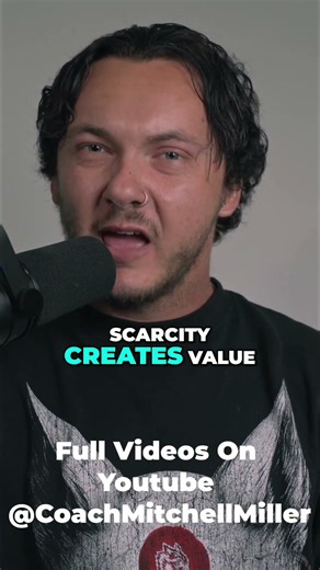 Mastering the Art of Phone Conversations with Women #shorts