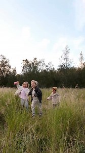 Featuring a carry loop, colour pop, and a straw lid that’s basically magic. It’s hydration they’ll actually use. | Hydro Flask