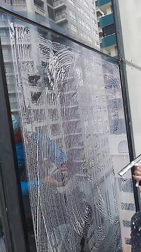 Effective Techniques for Cleaning Large Glass Windows