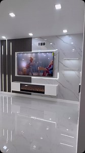 TV SHOW CASE | Peter_house_decoration