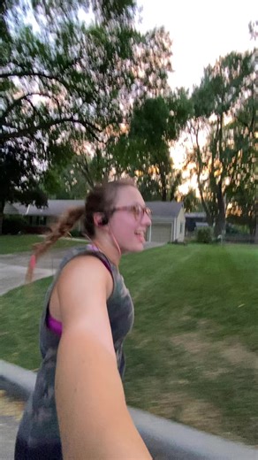 THAT BOY IS CORRUPT. #sabrinacarpenter #sabrina #newalbum #running #trending