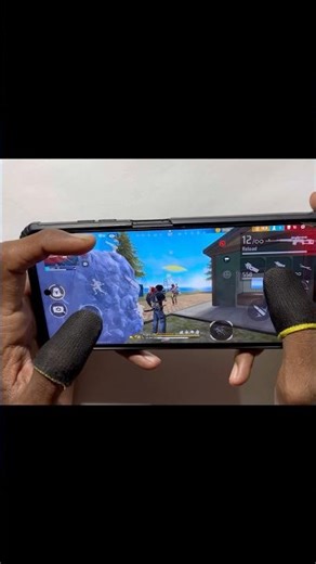 3 finger handcam gameplay solo vs squad poco x3 pro 60fps 120hz 360hz game turbo SD860 Processor