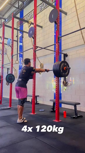 Front squat 4x 120kg! #crossfit #treino #frontsquat #agachamento #força | Felipe Cabral