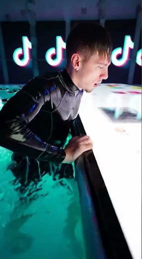 Swimming through your FYP #tiktok #filter #challenge