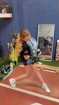 Softball Player Hitting Lesson 🥎 #training #softball #baseball #coaching