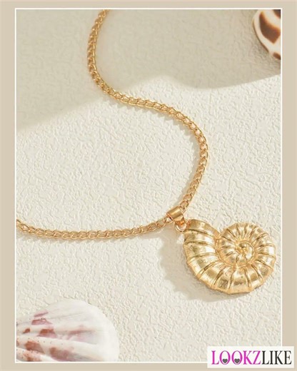 18K Gold-Plated Shell Pendant Necklace
