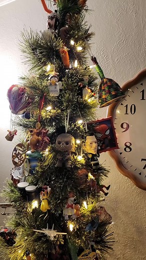 Oliver and Company has been my favorite movie for as long as I can remember. I used to have the McDonald's ornaments as a kid, sadly they have been lost. Anyway, enjoy the tree and the music. I might do a full