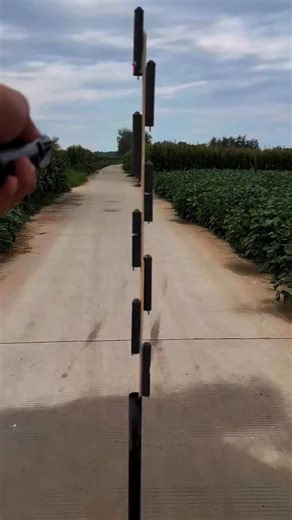 Cracker Boi on Instagram: "New Experiment 🤯🤯 #fireworks💥 #crackers💥 #experiment #pyro #fireworks"