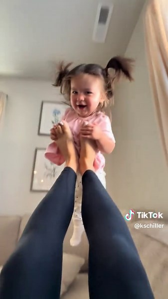 She’s super baby! Just incase you missed that part 😂🫶🏻 #girlmom #momlife #parenting #mama #daughter