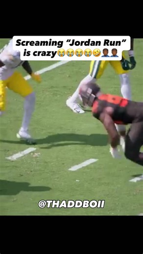 Screaming “Jordan Run” is crazy😭😭😭😭🤣🤦🏾‍♂️🤦🏾‍♂️ @officialcoachjohnson @officialcoachjohnson #reels #football #nfl #mylesgarrett #thaddboii #coachjohnson | ThaddBoii
