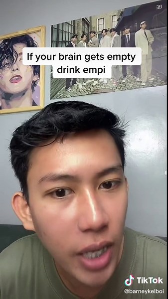 Motto for Yearbook Graduation: Inspiring Quotes & Sayings