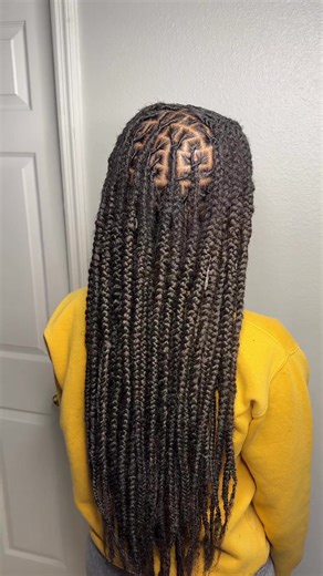 knotless braids over locs🤭 this is my first attempt so there are some things to perfect but i am in loovveee😍 #locretwist #locretwistandstyle #locmaintenance #locstylist #loctician #locs #loc #locsoftiktok #loctok #locstylesforwomen #locnation #locretwists #womenwithlocs #loclife #locstar #locjourney #locstyles #locd #locdup #locdhaircommunity #locdhair #knotlessbraidsoverlocs #braidsoverlocs #locbraids #knotlessbraids
