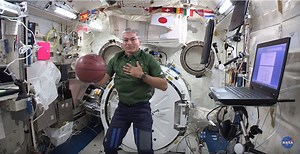 STEMonstration: Newton's 3rd Law of Motion