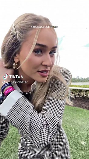 Stylish Horseback Riding Outfit Ideas