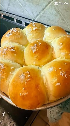 Using a Special Technique for Baking Rolls at Home