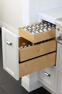 Pull Out Spice Rack: This Genius Drawer Hack Saves Your Back!