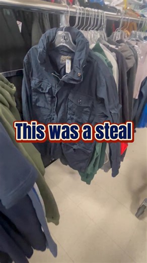 This J crew field jacket was an easy decision for me. Most field jackets in a solid brand would be. I paid $8 and this will flip for $40-$50 easily. Would you have grabbed it? #resellercommunity #sidehustle #thriftfinds #jcrew #reseller | Milky Flips