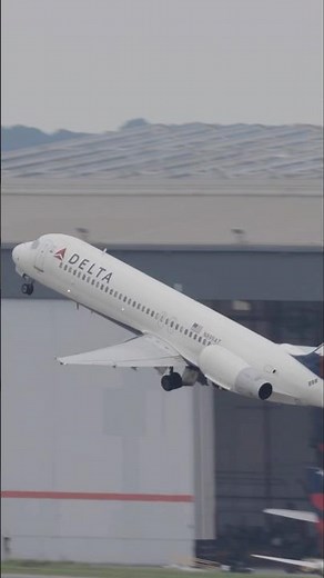 ATL Departure: Delta 717-200 Liftoff from world’s busiest airport ✈️