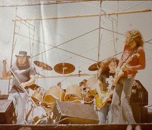 July 4th 1977 at Willie Nelson’s 4th of July picnic in Tulsa Oklahoma | Southern'n'Country Roll