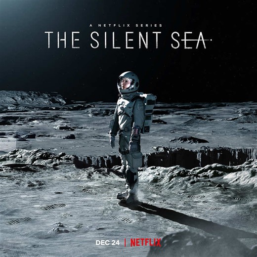 When water resources were scarce, human beings began to want to get water resources from the moon. #MovieRecap #filmmentary #movie #foryou #usa