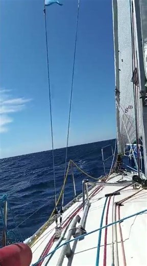 Hanse Yacht 300 downwind from Liguria to Corsica