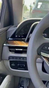 Cadillac Escalade long