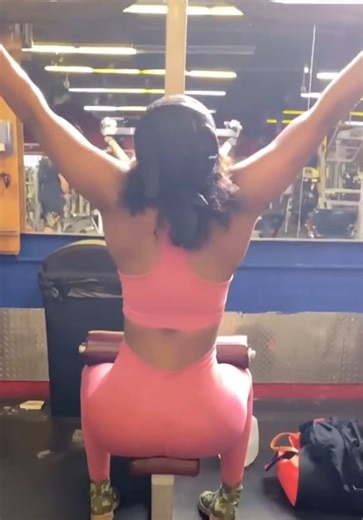 💪 Looking for a Personal Trainer near you? Let’s crush those fitness goals together! 💥 Today’s session was 🔥 UPPER BODY BLAST 🔥 ✅ 3–4 sets ✅ 12–15 reps each exercise ✅ Gains all around 💪 Don’t wait—level up your workouts and feel the difference! 🚀 📲 Contact me @gainz_fitnezz on Instagram or TikTok today! 😎✨