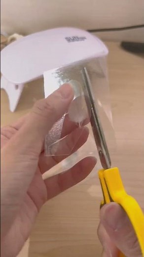 愛鳥の抜けた羽根をレジンに封入する！【レジン・ラミネート】#ハンドメイド #レジン #キーホルダー #ハンドメイドアクセサリー #インコ #インコの羽根